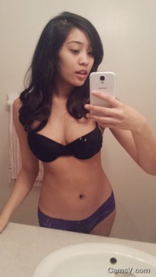 yournudeindians:  Sexy asian teen flaunting her big ass and perky tits.Follow me on twitter Sakshi Sharma @SakshiPicsFollow @YourNudeIndians for the most hot pics of indian pretties.