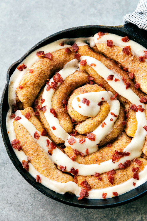 Sex foodffs:  SKILLET MAPLE BACON CINNAMON ROLL pictures