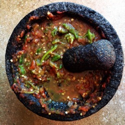 starsrcool:  Hice salsa de molcajete