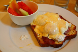 ex0n:  Eggs benedict from Guglhupf by Dan | Hacker | Photography on Flickr. 