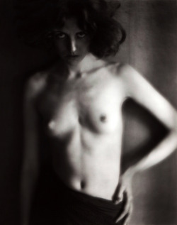 Edward Weston First Nude 1918