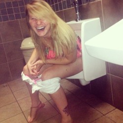 ipstanding:  Pissin’ in a urinal, yeah I’m bout that life. Also, I’m always happy when I pee. #lol #faded #drunk #urinal #stupid #potty #boutthatlife #blondie #party #loudbitches #happy @morganory by capt_kirk2 http://bit.ly/12oKyfY