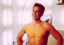 livingwithlycanthropy:  Compilations of the modern Doctor Who companions to commemorate marathon re-watching modern Doctor Who [7/8] Captain Jack Harkness (Not my gifs)