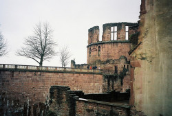 priveting:  Heidelberg Castle, Germany 2006 by albany_tim on Flickr. 