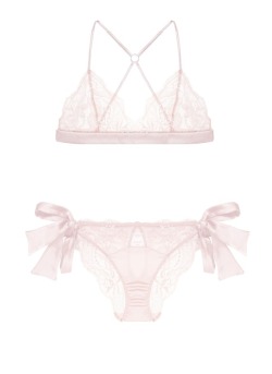 placedeladentelle: Lily Lace by Fleur of England