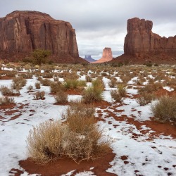 photos-of-everyday-life: White Christmas.  Monument Valley, 2016. 