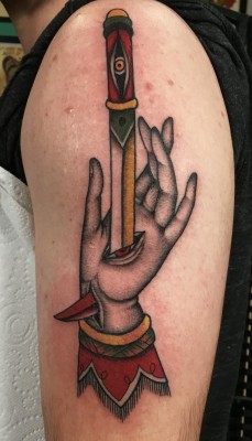 1337tattoos:  My first traditional tattoo done on my left shoulder. I couldnâ€™t believe these guys are still doing walk-ins at this level of skill. Well done guys  Cloak and Dagger Tattoo ParlourEast LondonBy Al Boysubmitted byÂ http://itispronouncedlite