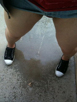 From http://pantswettingrelaxation.tumblr.com/post/135442895017/best-pee-blog-i-love-skirt-wetting