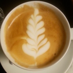 Large skim latte. #latteart #barista #coffee
