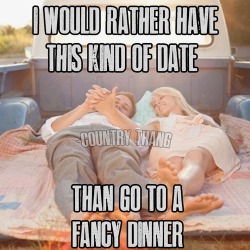 thethickone77:  savage-gentleman-wolf:  womans-life-evr-chngng:My kind of date…❤️  Works out Well   That’s right 