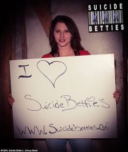 Email us your fan sign with Suicide Betties on it along with our website url: www.suicidebetties.club and we will post it on our Instagram, you could instantly win a 贄.00&hellip; email us at: suicidebetties@yahoo.com #fansign #suicidebetties #promo