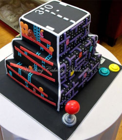 brain-food:  “When 30-year-old Stephen got married, he wanted a wedding cake based on old school games. Australian cake maker Nicole stepped up to the console and delivered!” via