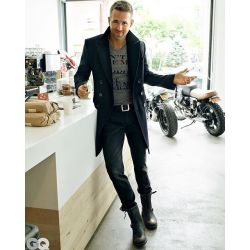 dresswellbro:  -Men’s Fashion Inspiration-Hugo Boss Scarf Giveaway Contest!