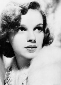 fybombshells:Beautiful Judy Garland