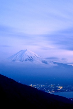 skyvvard:  Mt. Fuji #2 -Film | by nipomen2 