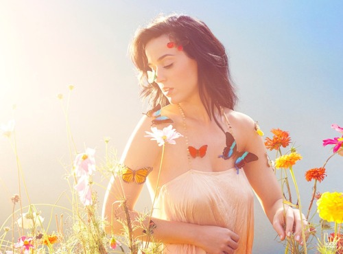 big-teen-tits:  If only some photoshop wiz could enhance the see through-ness of this Katy Perry photo…