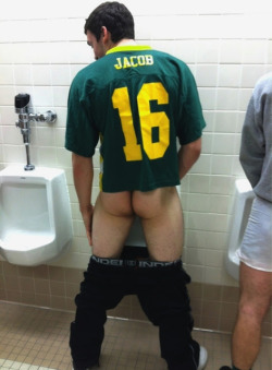 tapthatguy-x-version:  All I see is:   JACOB