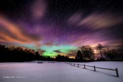 phototoartguy:  Warp Speed Aurora by miketaylorphoto