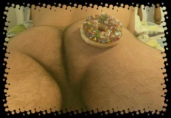 housebearsofatlanta:  Eat two doughnut holes