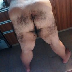 fatback64:                       FAT FOOT  FRIDAY        Beautiful  calves, thick thighs,and what a hairy backend.