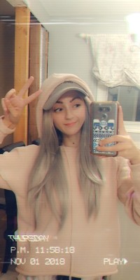 cummbunny:  whats up ~ wig #1 came in today and I havent figured out how to probably put it on so HERES GREY HAIR BUN WITH A HAT ON