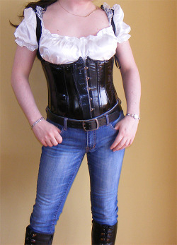 sissylannielove:  Me in a black PVC corset and tight jeans. 