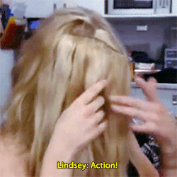 eliza-taylor-cotter:  Eliza Taylor struggling with hair extensions   This is me most days. (Except all my hair is real.)