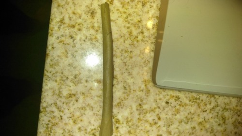 Gram and half of some Pineapple Kush. Had to go ahead and roll a blunt to start the day off right.