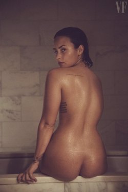 irishrover85:  Demi Lovato nude