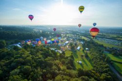 discovergreatbritain:  Bristol International Balloon Fiesta A spectacular event, Europe’s largest annual hot air balloon festival. Find out more about Bristol