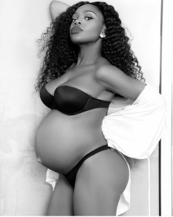 mellowjoe85:Nothing sexier than a pregnant black woman. #pregnant #sexy #ebony