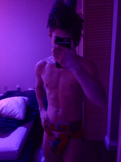 diaperedhipster:  Morning routine. And no one’s the wiser. Please note the purple light is not some weird UV light. We just have multicolor smart bulbs. 
