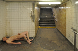 publicmansex:  NYC Subway