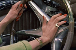 creamysmoothpopicongoddesss:  roseydoux:  The Birds (1963)  the hands that defined a decade 