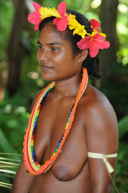 A Micronesian girl from Yap. See more stunning Austronesians on Native Nudity.