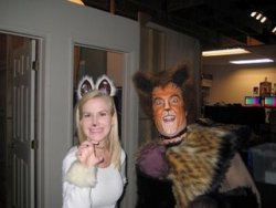 macaroniandbritt: I’m not choosing a side. But I HAD to post this.Angela and Andy as cats =] Hahaha this is awesome