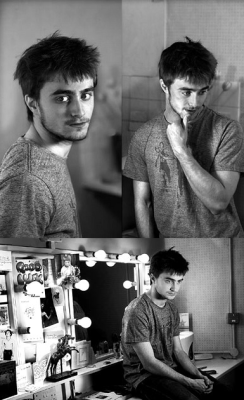 danielle-darling:  He looks like Elijah Wood in the first picture.  I really like his facial hair