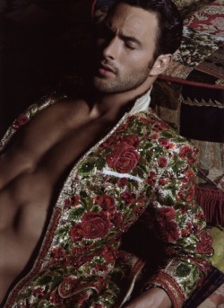 blatino:  Noah Mills for l’officiel hommes italia, brocaded. via jeremydante.files.wordpress.com  This reminds me of something a bullfighter would wear. I love these costumes and all the fun games you can play with them. xD