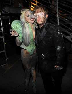 neednotwant:   Gaga &amp; Elton. This picture is perfection.    I lovee these crazy bitches.