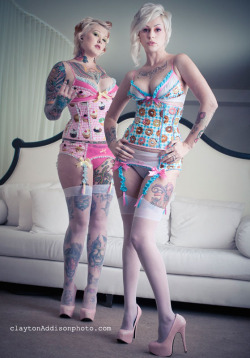 Sweet merciful tacos, who do I have kill to make you mine? princesslucifer:  Me when I was thicker… fuckyeahladyboner:  cotona:  musadelirio:  WAIT! ropa de cupcakes y donuts? CTM! psychorockabilly:  Purrfect Pineapples Lingerie     (via missclawdy)