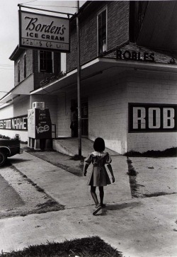 Roblies&rsquo; Food Market, Galveston, Texas photo by Betty Tichich, 1977