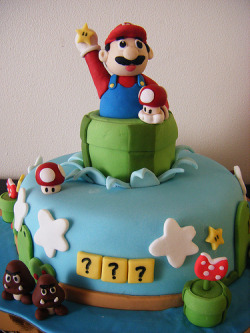 Kari-Shma:  Mario Bross (Via Gabby Cupcakes) 