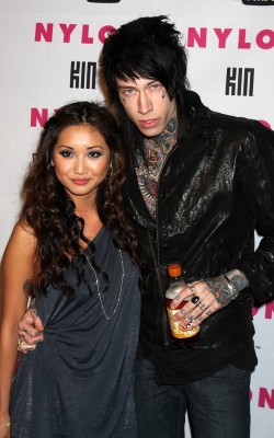 jaimeegurl:  hayleberry:  EWWWW brenda song’s new bofriend, Trace Cyrus aka Mile Cyrus’ brother. First Flo-rida.. now this dude. She seriously has bad taste in guys.   ewww -_-  thats some nasty shiiii