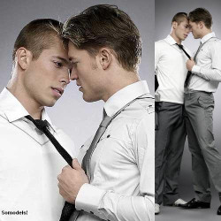youmakemydreams:   (via andylarocca)   OH MY GOD, GUYS, IT&rsquo;S BEN AND RONNIE. HOLY SHIT I LOVED THE FIRST SEASON OF MAKE ME A SUPER MODEL. THE ORIGINAL KRADAM, SRSLY, THEY WERE A STRAIGHT MARRIED SOUTHERN GUY AND A GAY CITY-BASED GUY AND RONNIE (THE