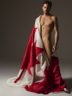 xoxojk:valeasmundum:  fierceisnotenough:  ikissboyz:  tgrade5:  1etranger:  Happy Canada Day! (btw, this is Shawn Ashmore, Iceman in the X-men movies)     i thought this was his twin brother.  Unf.   Happy Canada Day!!