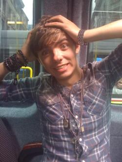 Nathan Sykes is too cutee!
