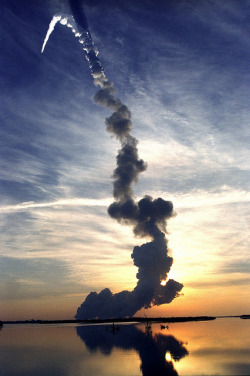 Fuckyeaheyegasms:  Sts-96 Launch (By Nasa On The Commons) 