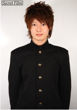 Gakuran are more old fashioned than western uniforms but they really suit some people * A* Ryota is one of them!