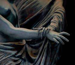 wilburwhateley:  Valente Celle Tomb, 1893,The Staglieno Cemetery, Genoa - ItalySculptor: Giulio Monteverde ( 1837 -1917)(Close-up)