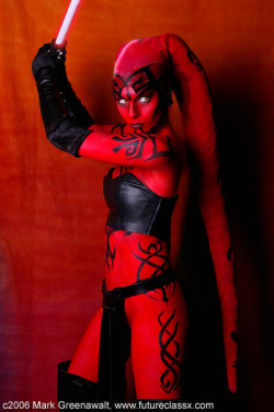 omgcomicgirls:  Darth Talon cosplay  Oh yeah, I&rsquo;m totally joining the darkside. Someone get me a red lightsaber and some force lightning.
